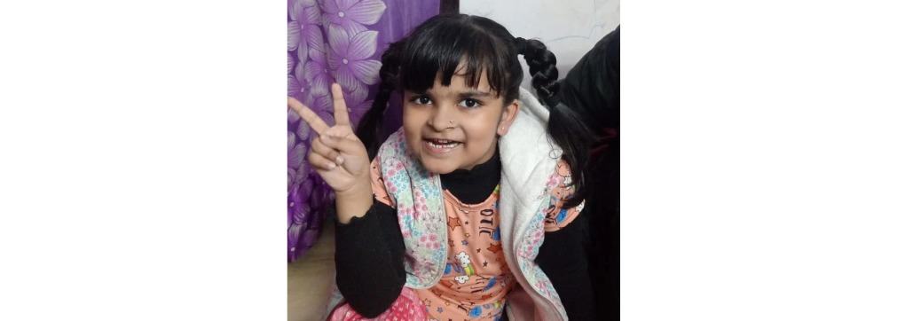 Happy family after safe ear piercing service in Delhi-NCR by mySunar